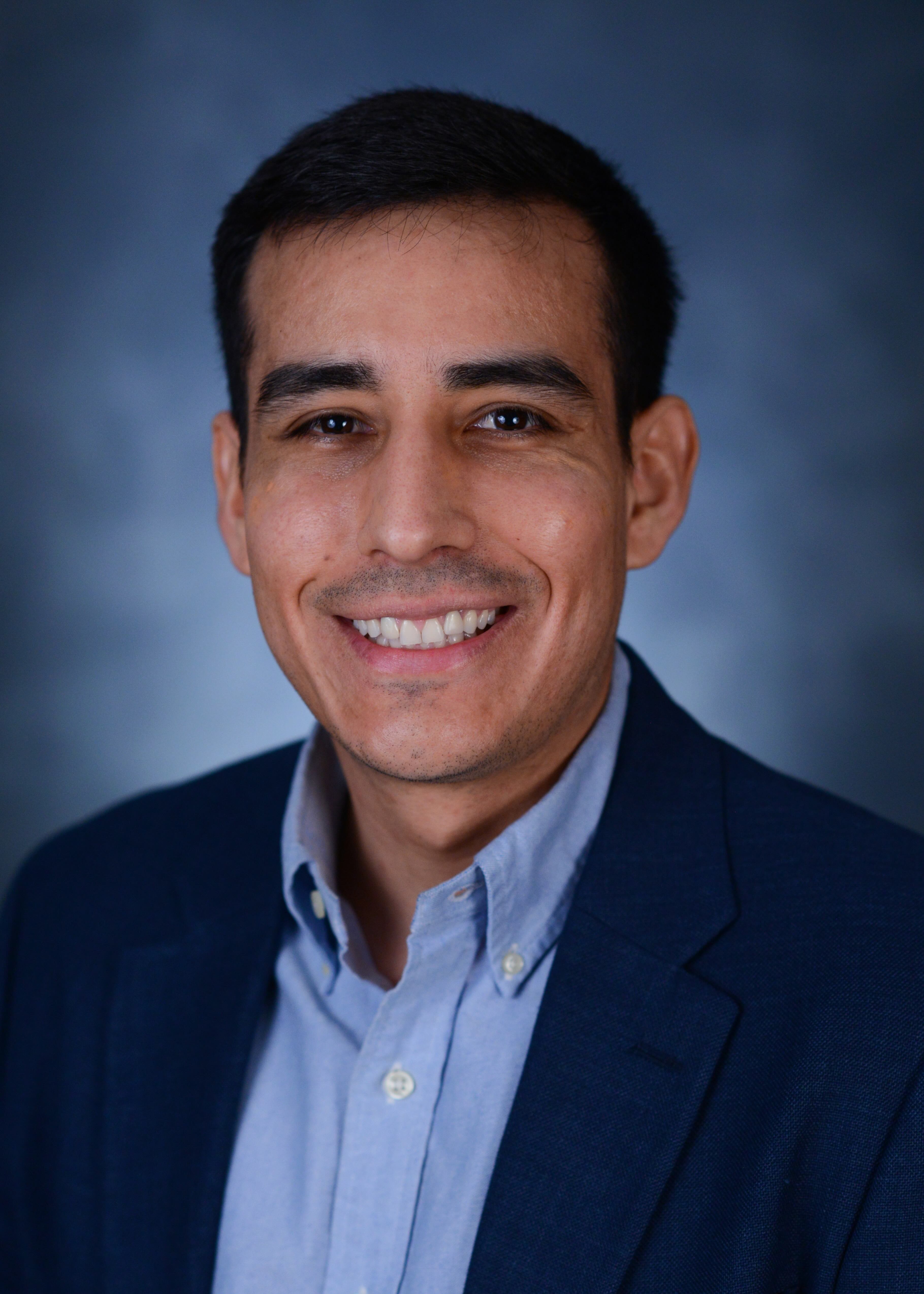 Ivan Grijalva Headshot