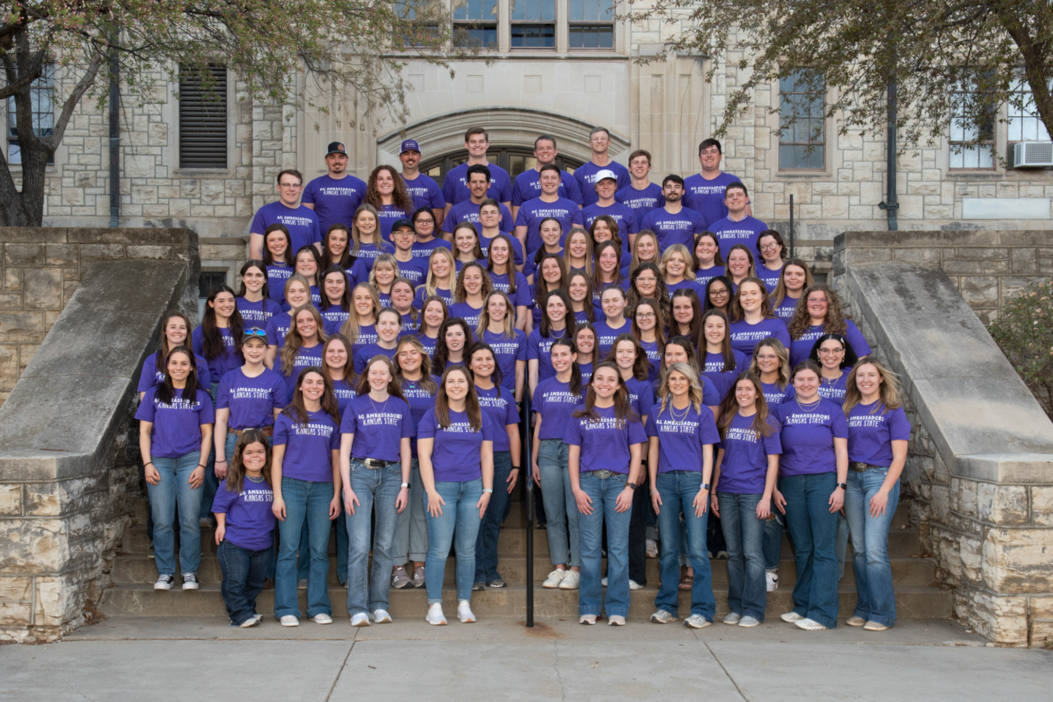 Picture of 2024 Agriculture Ambassadors, all wearing purple Ag Ambassador t-shirt